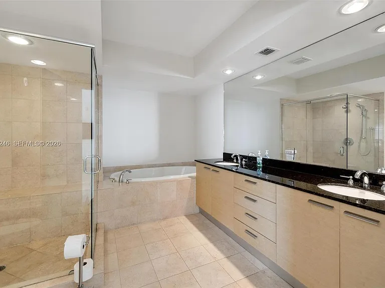 1800 S Ocean Dr #1005 — Photo 19