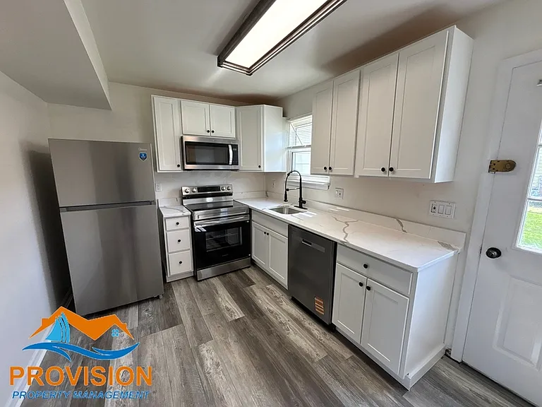 463 Longtowne Ct — Photo 5