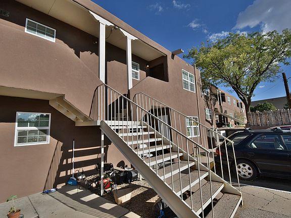 5th image of 3226 Rufina St