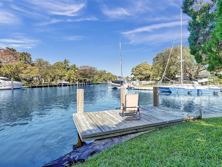 1321 Mandarin Isle — Photo 14