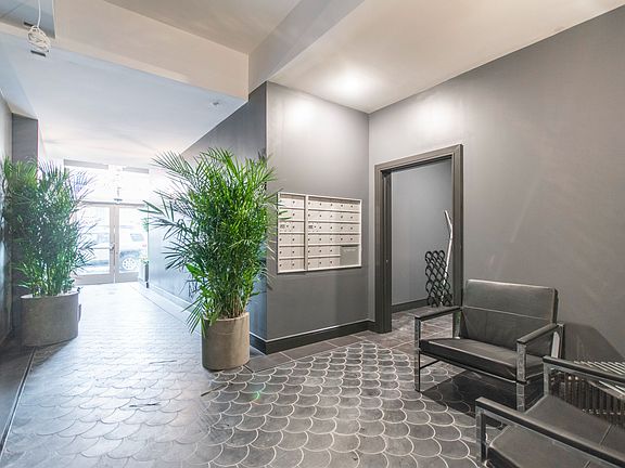 3rd image of 1133 E Columbia Ave #405