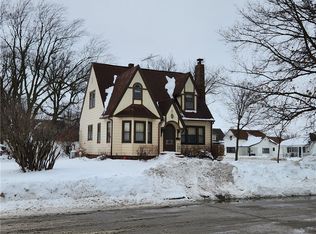 302 SW 3rd St, Greenfield, IA 50849