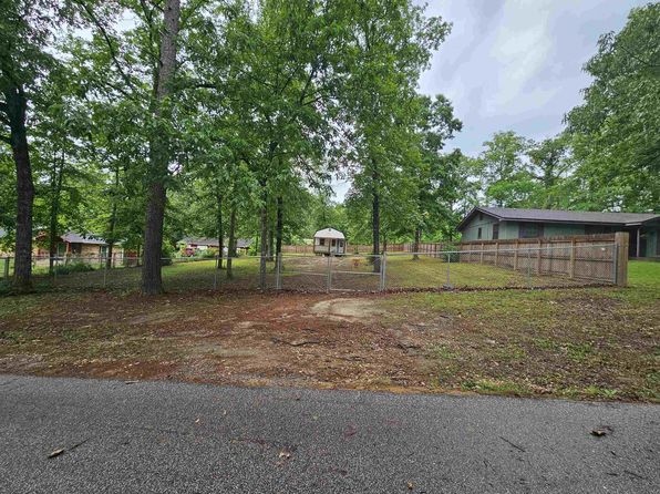 275 Bacon St, Newton, TX 75966