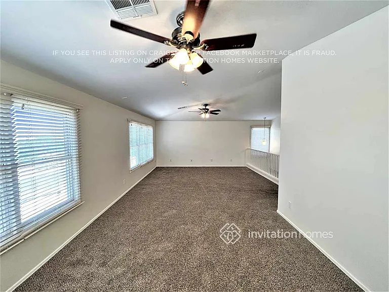 2246 E Bowker St — Photo 8
