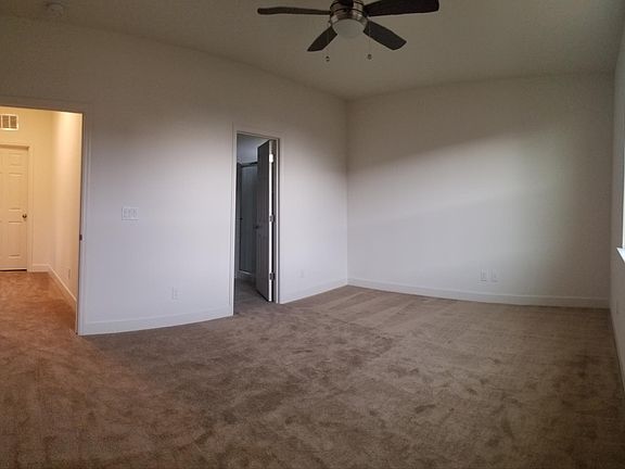 4th image of 136 Indianapolis Ct