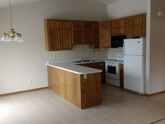 5th image of 1025 Pine Cone Ln
