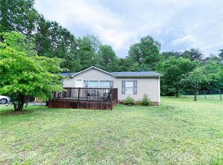1233 Forest Ridge Rd, Bessemer City, NC 28016