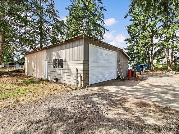 3rd image of 2513 172nd St E