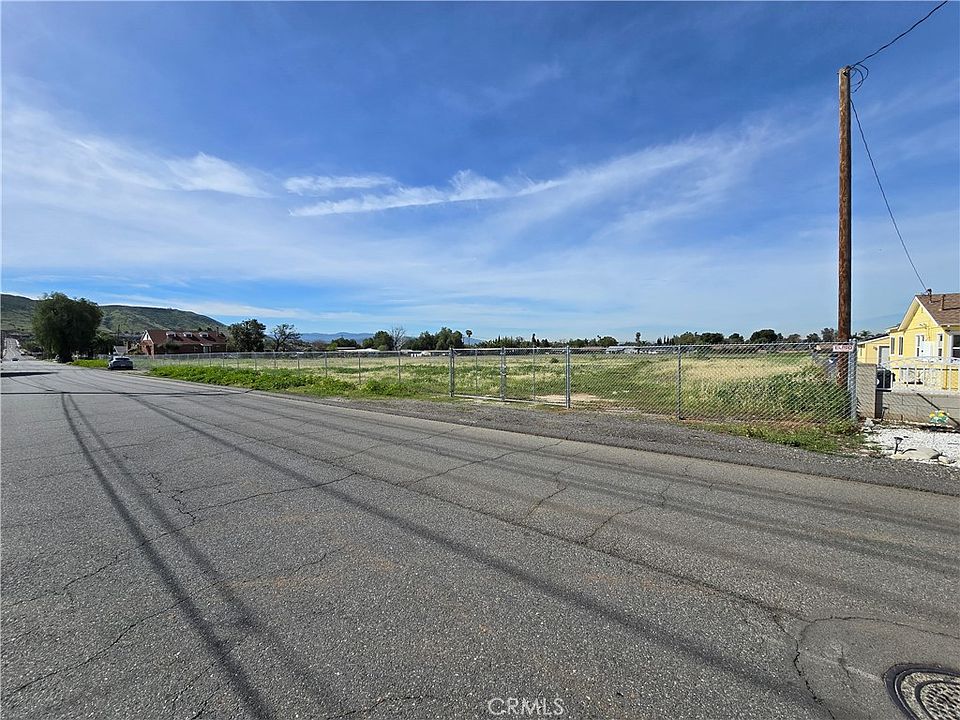 1st image of 4511 Tyrolite St #14