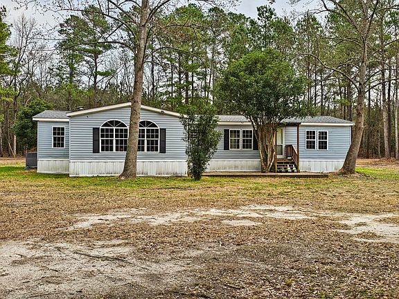 2nd image of 261 Field Creek Rd