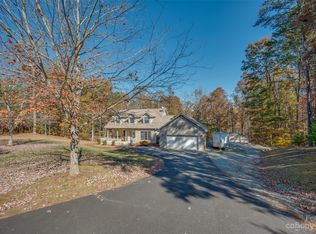 352 Amber Oaks Dr, Rutherfordton, NC 28139