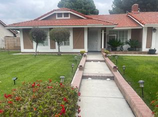 1055 S Church Ave, Bloomington, CA 92316