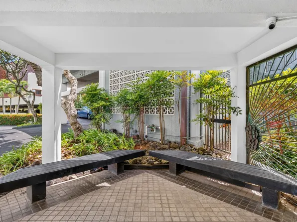 1030 Aoloa Pl #209B, Kailua, HI 96734