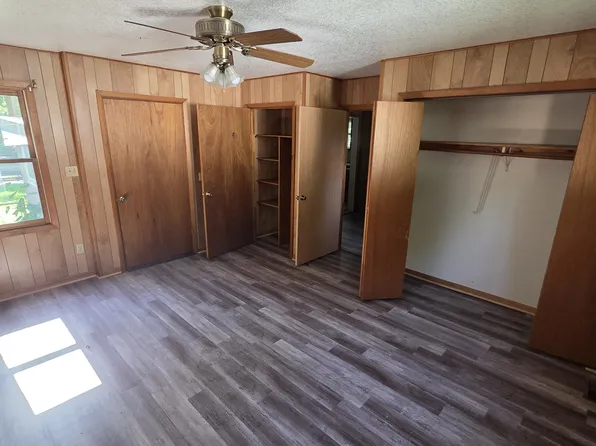 1216 SW Boswell Ave, Topeka, KS 66604
