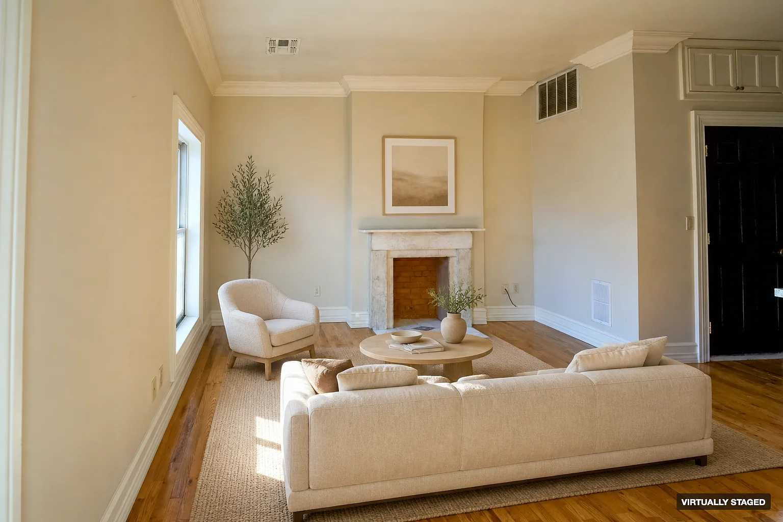 2 bed, 650 sqft, $3,695 — Photo 1