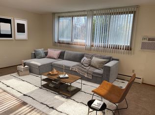 5601 Glenwood Ave #6, Minneapolis, MN 55422