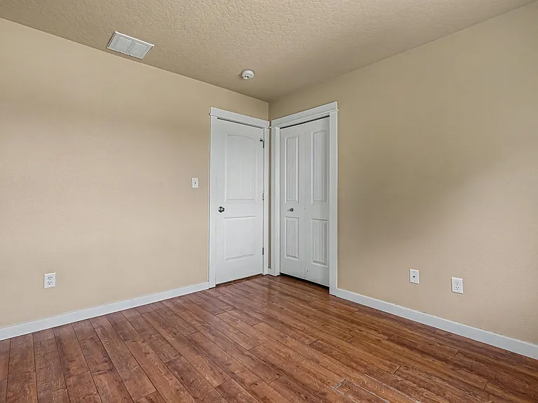 18327 Buckeye Pl — Photo 20