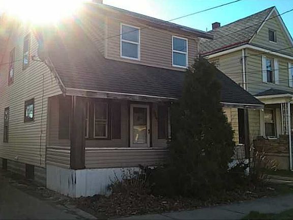 2nd image of 3014 Holland St