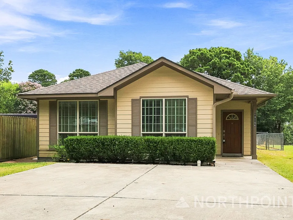 14156 Shadow Bay Dr