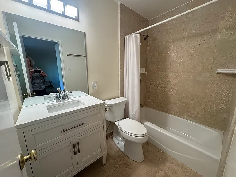 15 San Rafael Ave #4 — Photo 10