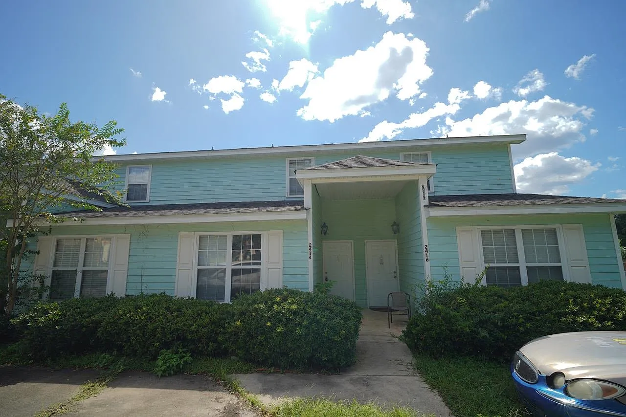 3 bed, 1336 sqft, $1,500 — Photo 1
