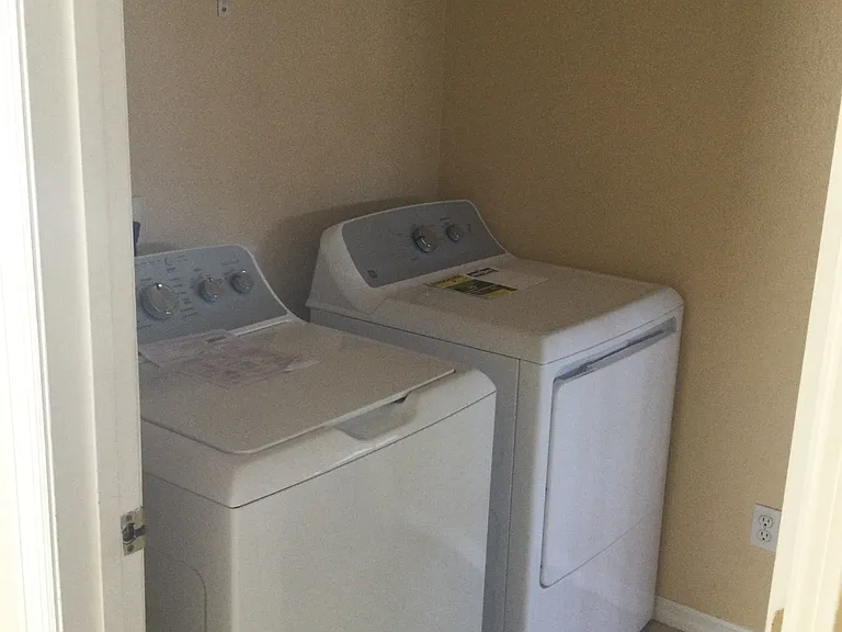 729 Whispering Cypress Ln — Photo 25