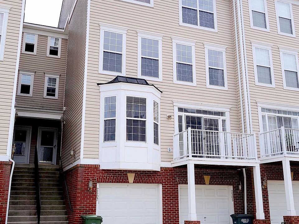 1st image of 2507 Einstein St #223