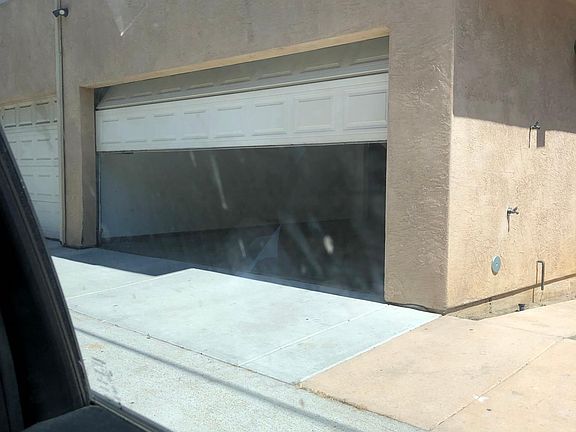4th image of 1128 Grand Ave