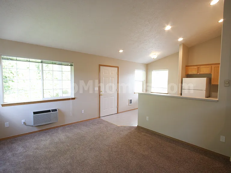 14963 SE Elm Park Dr — Photo 5