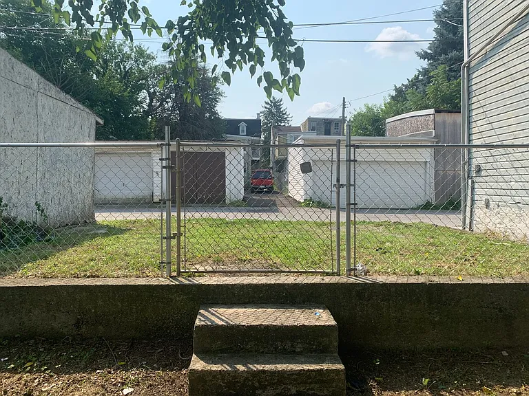 620 Company St — Photo 3