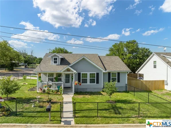 1302 Mills St, Gatesville, TX 76528