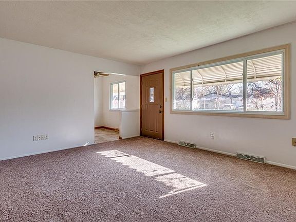 3rd image of 1784 Drenik Dr