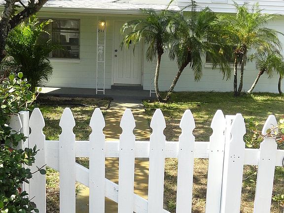 2nd image of 2111 55th St S