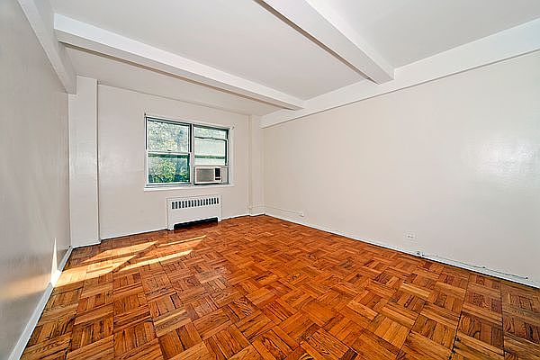 1st image of 550 Grand St APT H2a