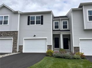 7530 Clayton Ave, Coopersburg, PA 18036