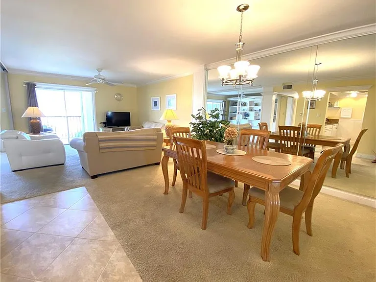 555 Park Shore Dr #B-407 — Photo 8
