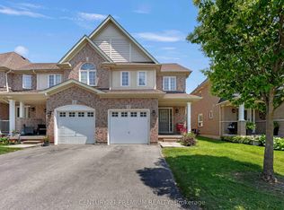 460 Woodmount Dr #7, Oshawa, ON L1K 0K4