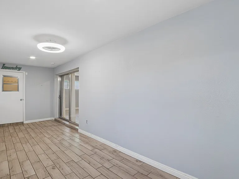 1017 E El Caminito Dr — Photo 14