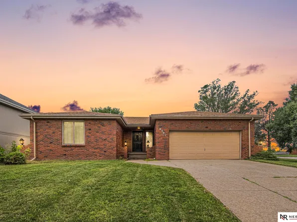 6306 S 95th St, Omaha, NE 68127