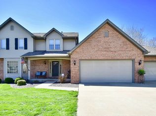 219 Elizabeth Pointe Dr, Metamora, IL 61548