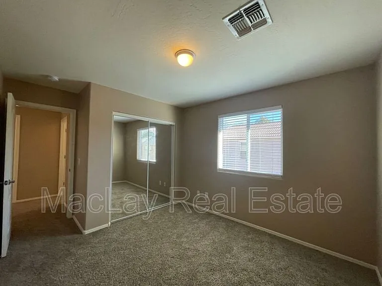 10024 E Isleta Ave — Photo 23