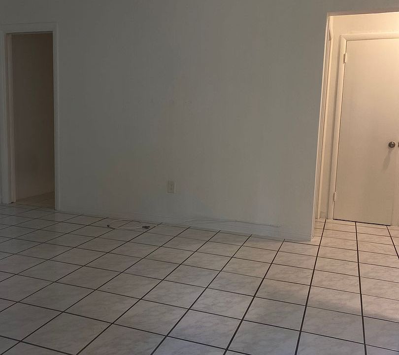1st image of 530 N 20th Ave #7