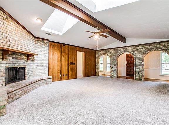 4th image of 2512 Westridge Dr