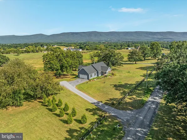 1857 Polk Rd, Edinburg, VA 22824