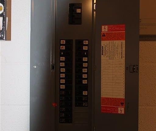 5th image of 54056 Katherine Wood Dr
