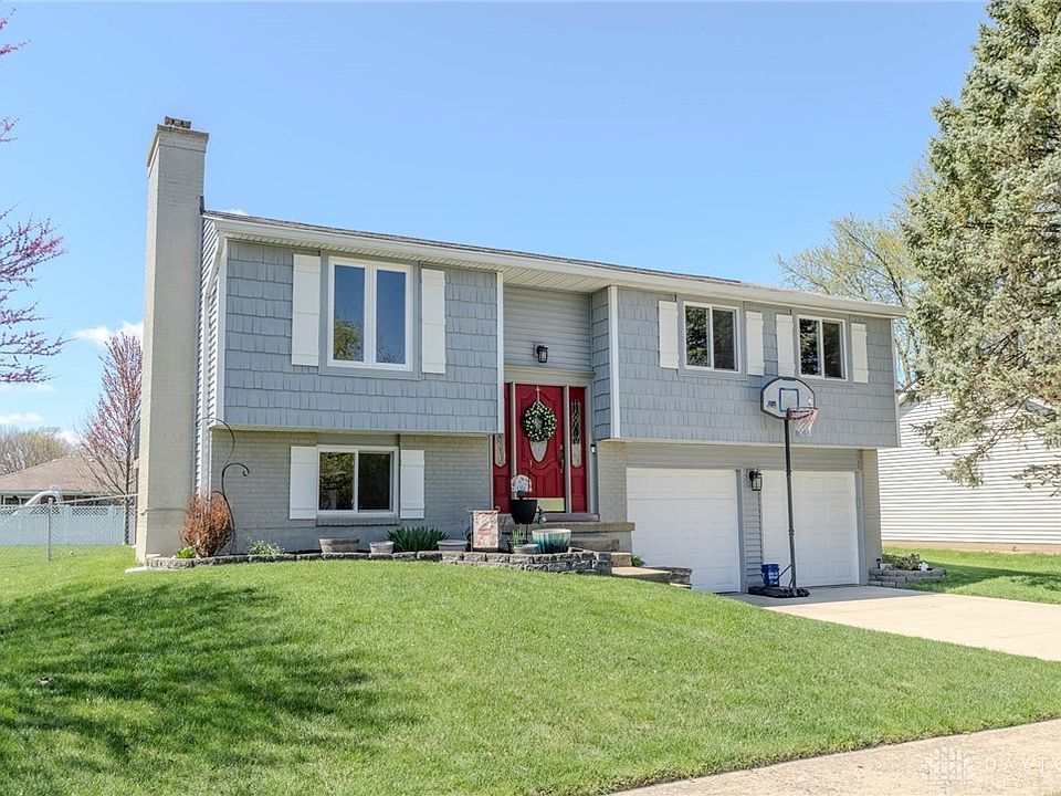 1st image of 1351 Ronald St