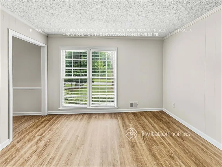 3626 Woodberry Dr — Photo 5