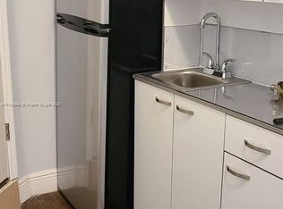 6981 NW 169th Ter #E, Hialeah, FL 33015