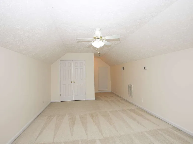 106 Harvest Ln — Photo 25