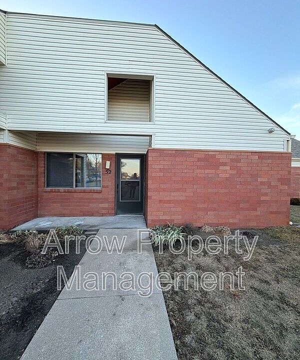 1st image of 11141 N 137th St Unit 52